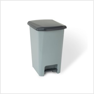 Kosz na śmieci z pedałem 60l